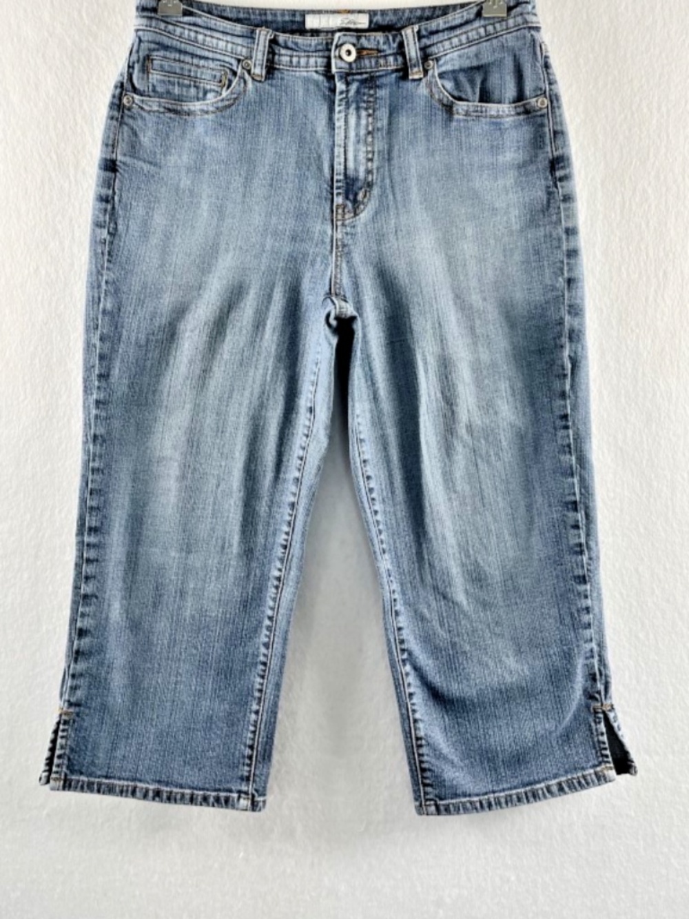 Chico's Platinum Crop Denim Capri High Waist Stretch Medium Wash Chico's Size 1